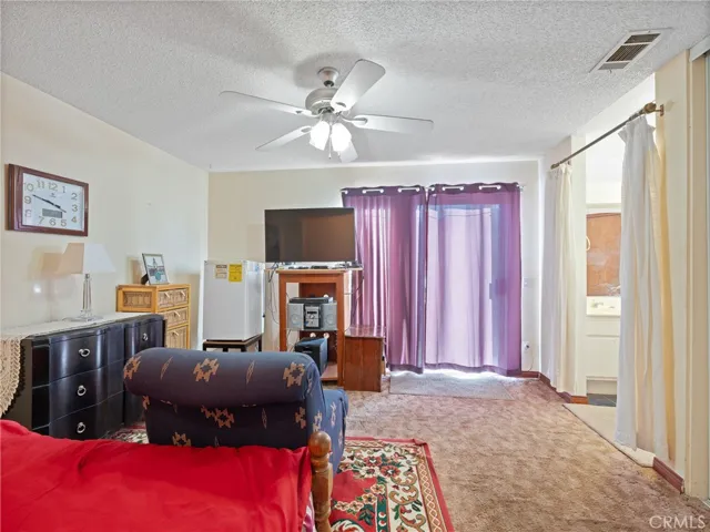 12791 Luna Road, Victorville, California 92392