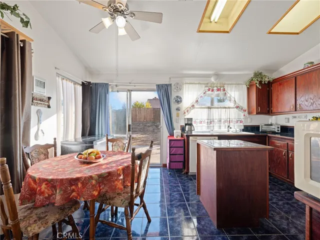 12791 Luna Road, Victorville, California 92392