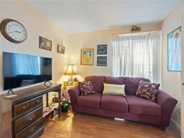 12791 Luna Road, Victorville, California 92392