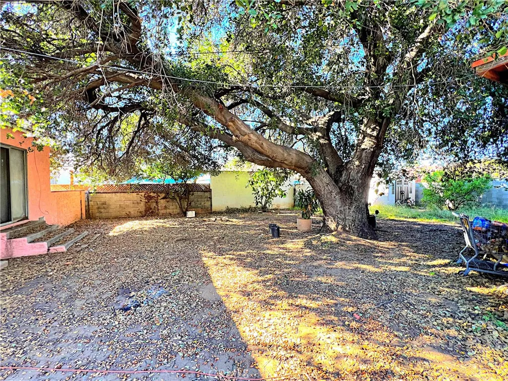 14655 Maclay Street, Mission Hills (san Fernando), California 91345 home-pic-22
