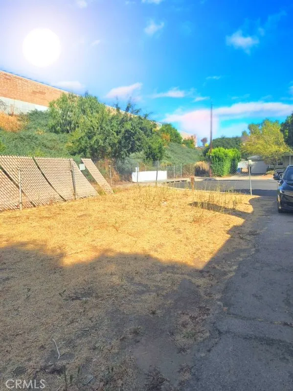 14655 Maclay Street, Mission Hills (san Fernando), California 91345 home-pic-30