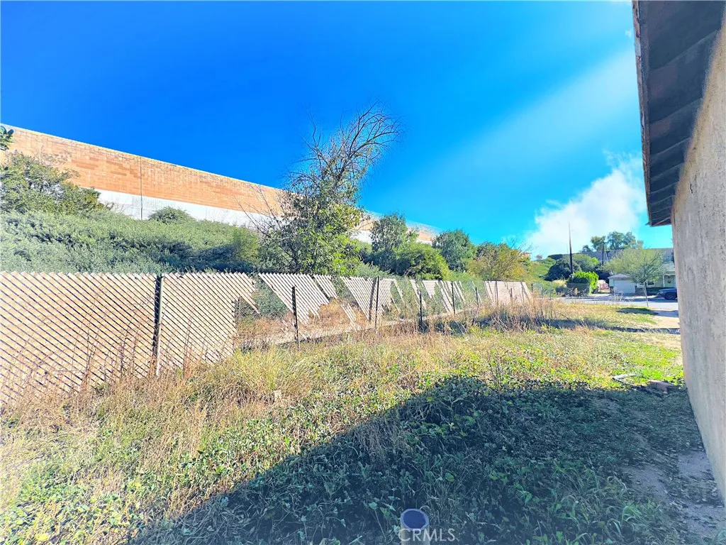 14655 Maclay Street, Mission Hills (san Fernando), California 91345 home-pic-31