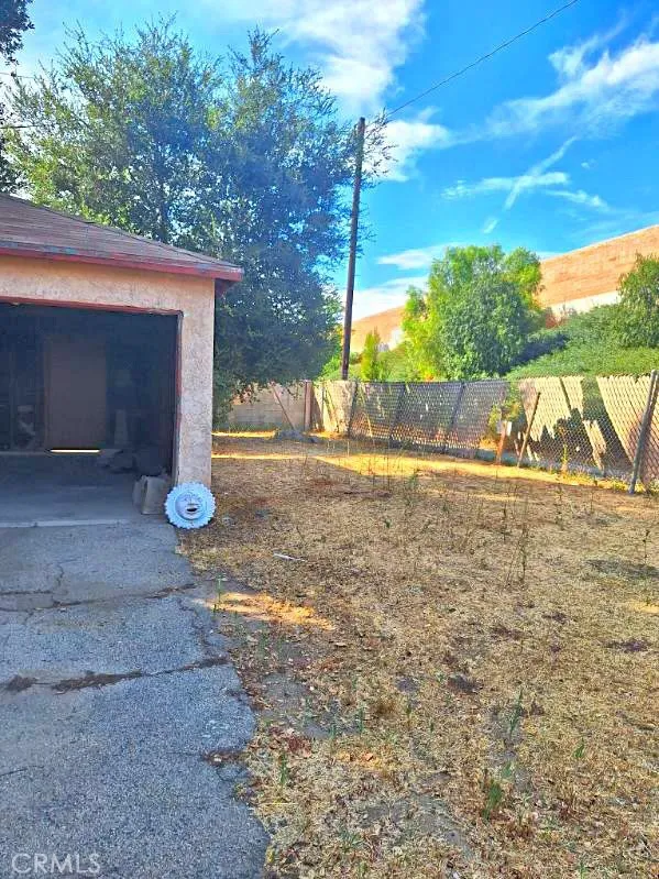 14655 Maclay Street, Mission Hills (san Fernando), California 91345 home-pic-29