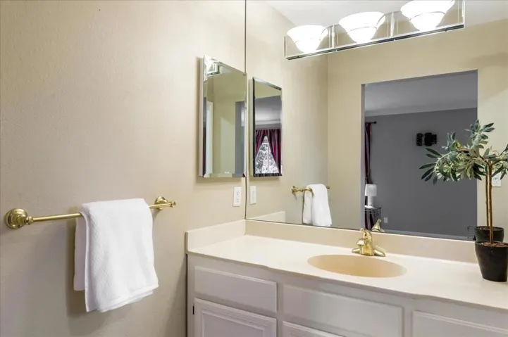 1465 Kentfield Avenue, Redwood City, California 94061
