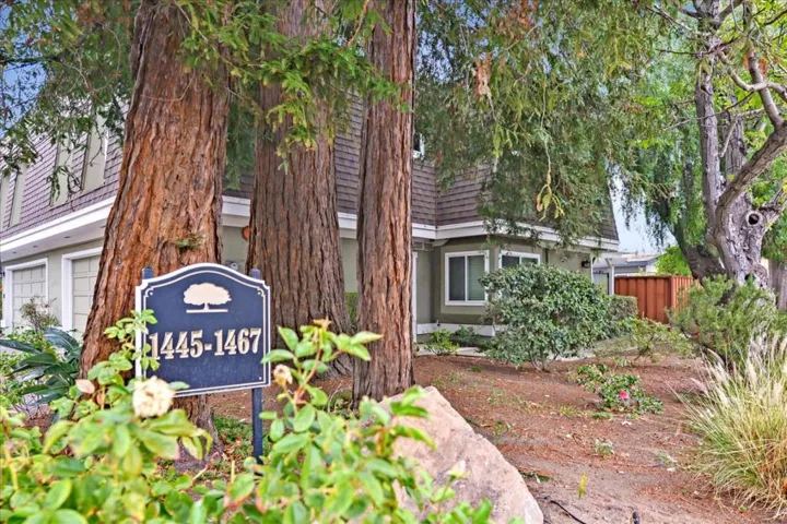 1465 Kentfield Avenue, Redwood City, California 94061