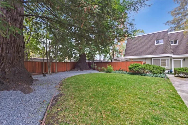 1465 Kentfield Avenue, Redwood City, California 94061