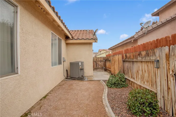 13031 Nelliebell Drive, Victorville, California 92392
