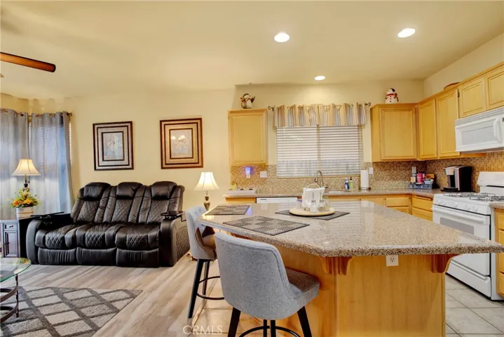13031 Nelliebell Drive, Victorville, California 92392