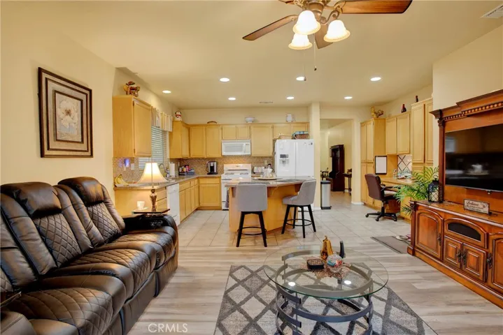 13031 Nelliebell Drive, Victorville, California 92392