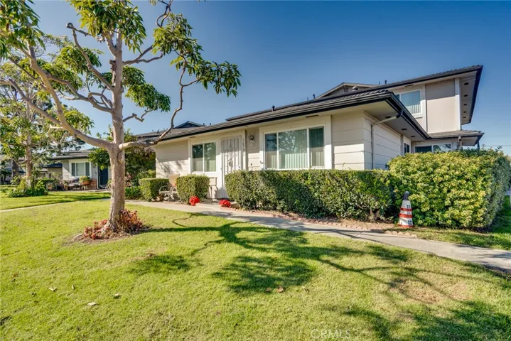 16721 Arbor Circle 41a, Huntington Beach, California 92647