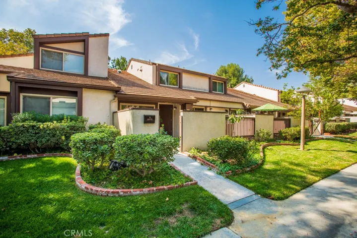 24773 Sand Wedge Lane, Valencia, California 91355