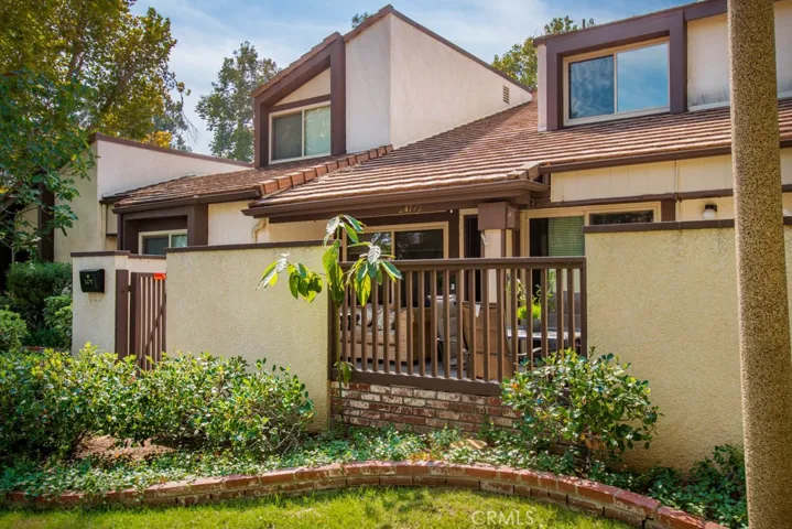 24773 Sand Wedge Lane, Valencia, California 91355