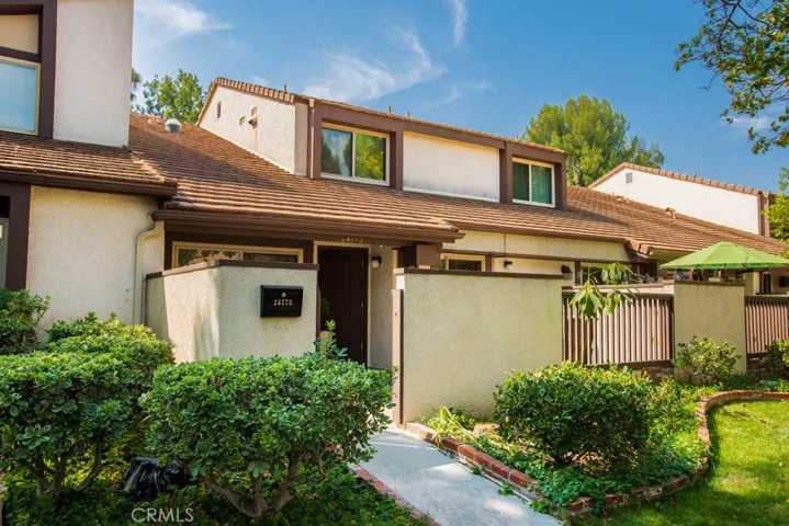 24773 Sand Wedge Lane, Valencia, California 91355
