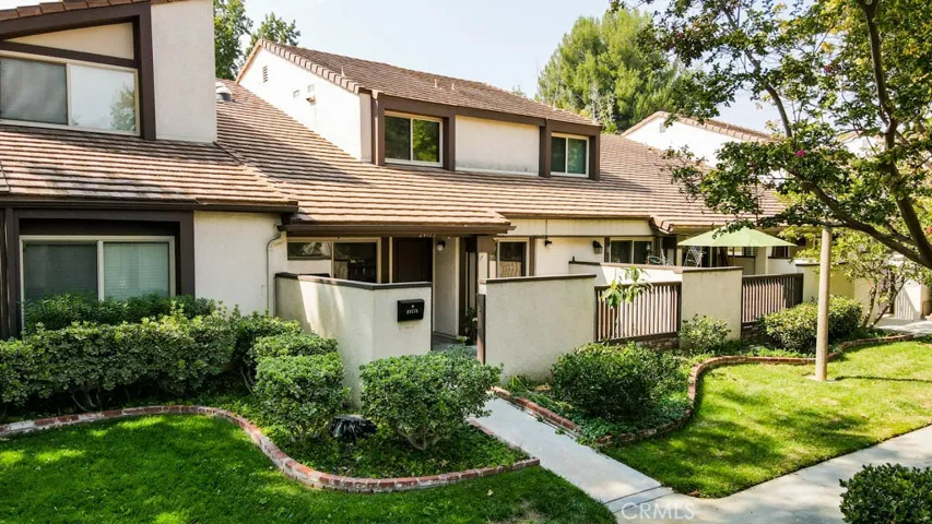 24773 Sand Wedge Lane, Valencia, California 91355