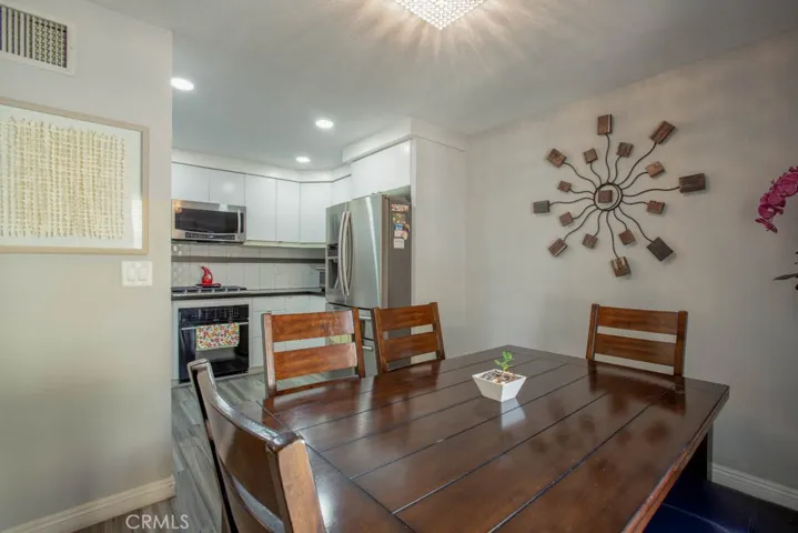 24773 Sand Wedge Lane, Valencia, California 91355