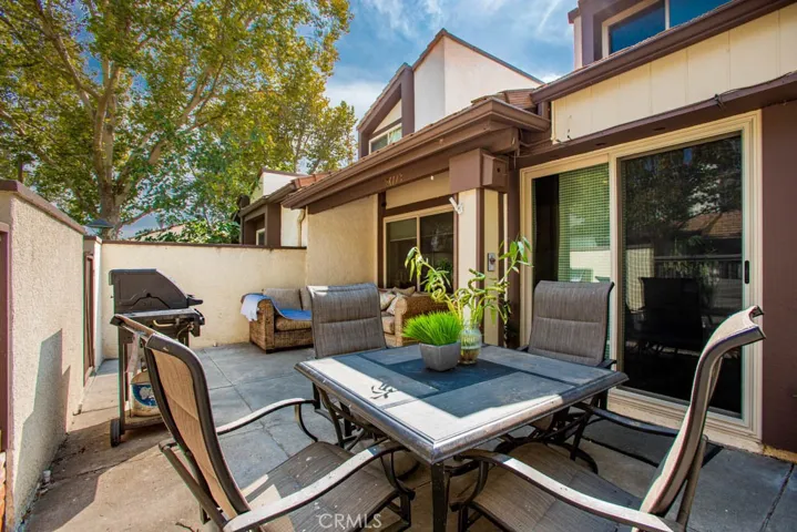 24773 Sand Wedge Lane, Valencia, California 91355