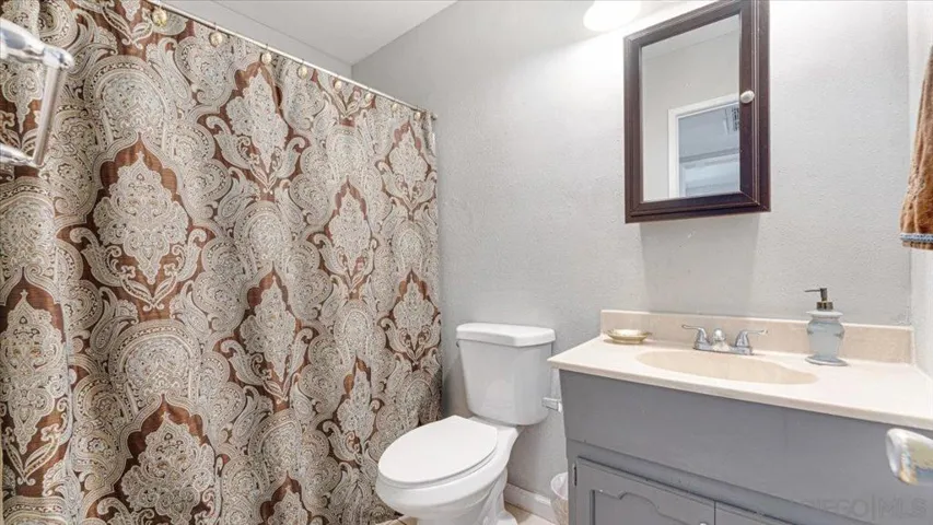 331 Treewood, San Diego, California 92114