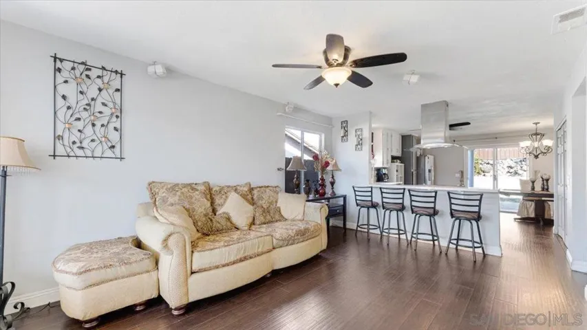 331 Treewood, San Diego, California 92114