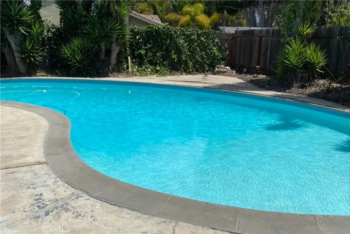 970 W 19th Street, Costa Mesa, California 92627