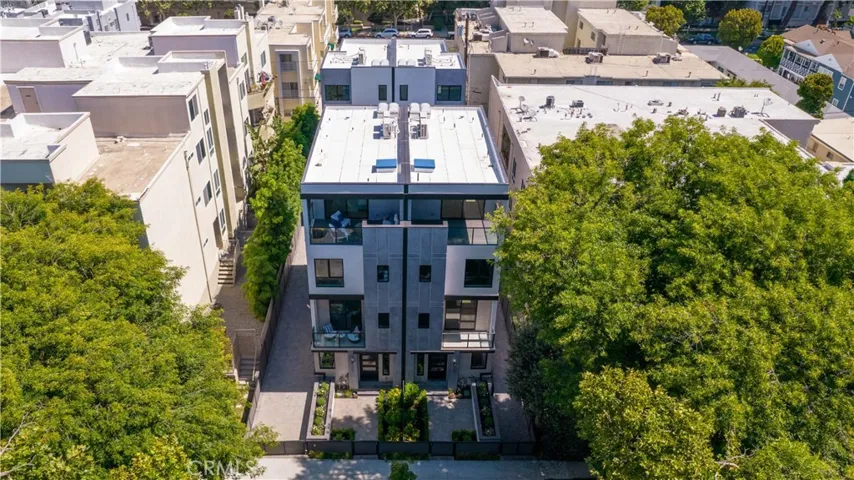 14549 Benefit Street, Sherman Oaks, California 91403