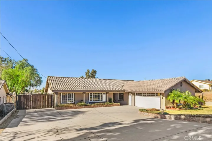 2340 Mountain Avenue, Norco, California 92860