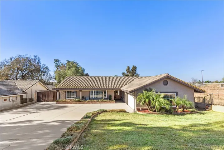 2340 Mountain Avenue, Norco, California 92860