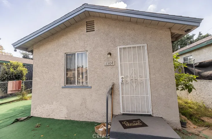 1160 Watson Avenue, Wilmington, California 90744