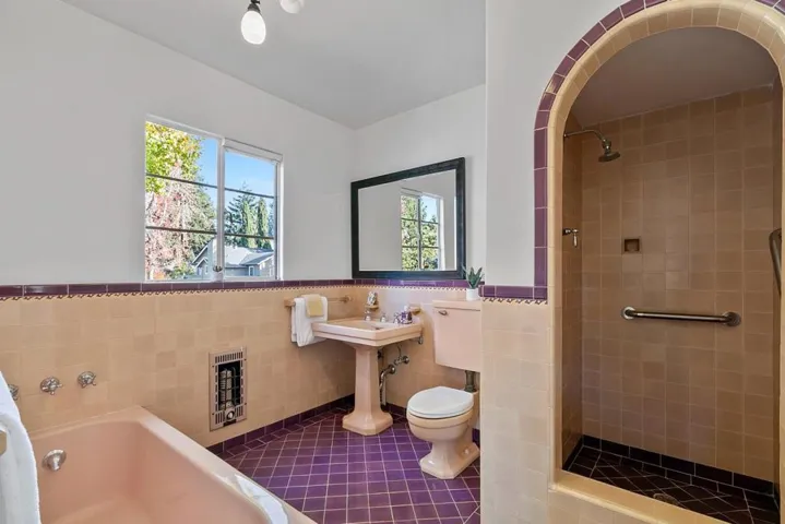 780 Hamilton Avenue, Palo Alto, California 94301