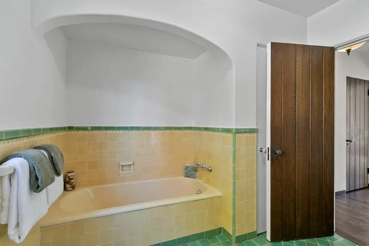 780 Hamilton Avenue, Palo Alto, California 94301