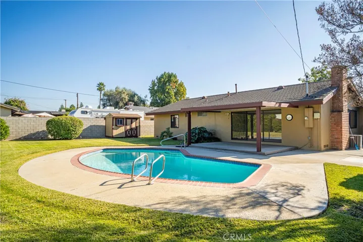 727 E Myrtle Avenue, Glendora, California 91741