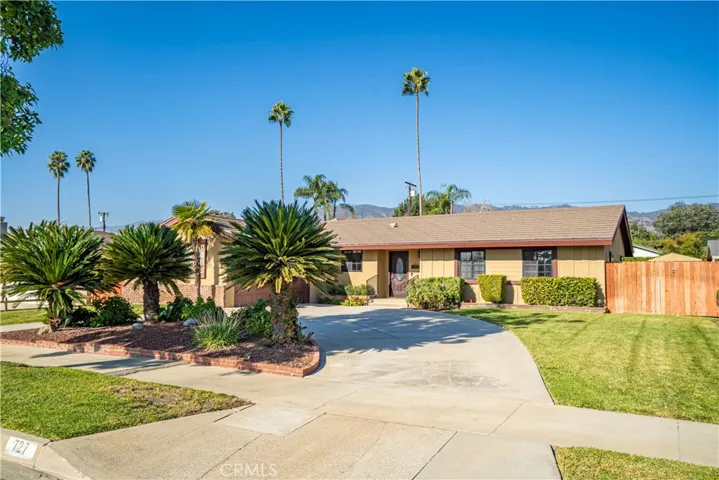 727 E Myrtle Avenue, Glendora, California 91741