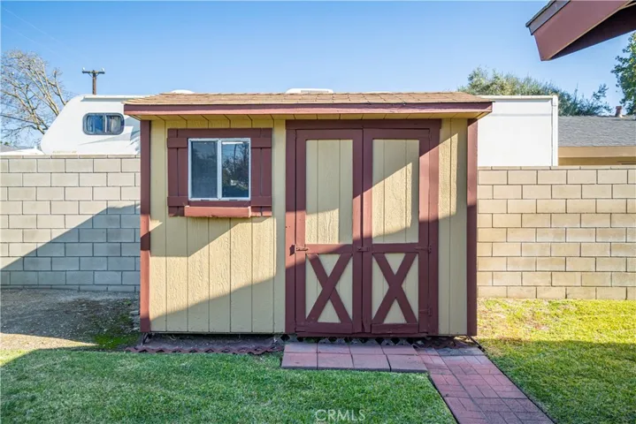 727 E Myrtle Avenue, Glendora, California 91741