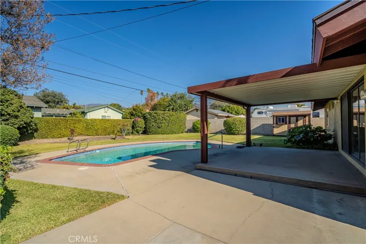 727 E Myrtle Avenue, Glendora, California 91741