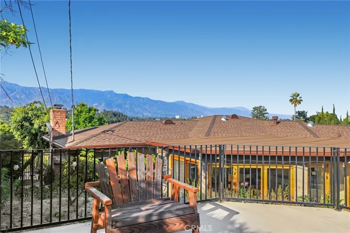175 Sequoia Drive, Pasadena, California 91105