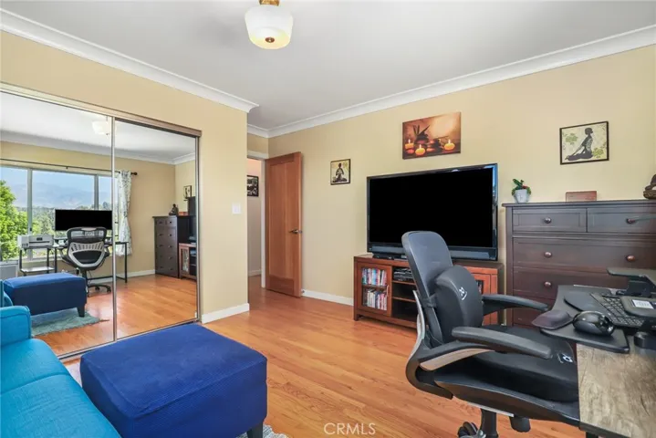 175 Sequoia Drive, Pasadena, California 91105
