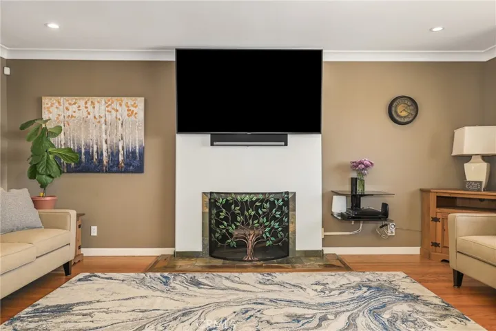 175 Sequoia Drive, Pasadena, California 91105
