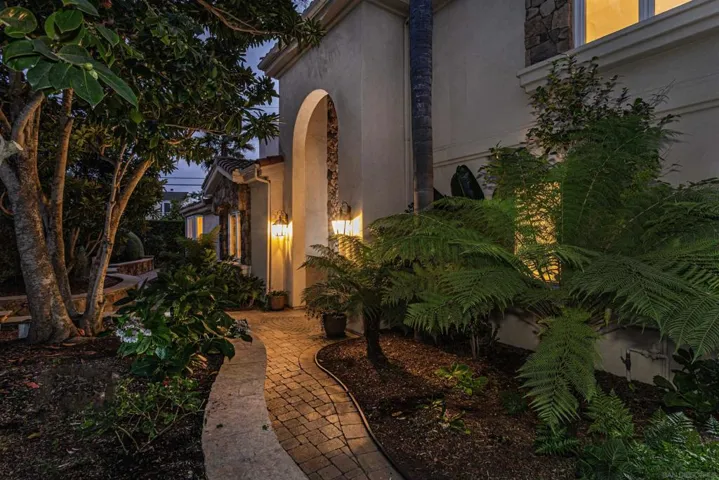 602 Hymettus Ave, Encinitas, California 92024