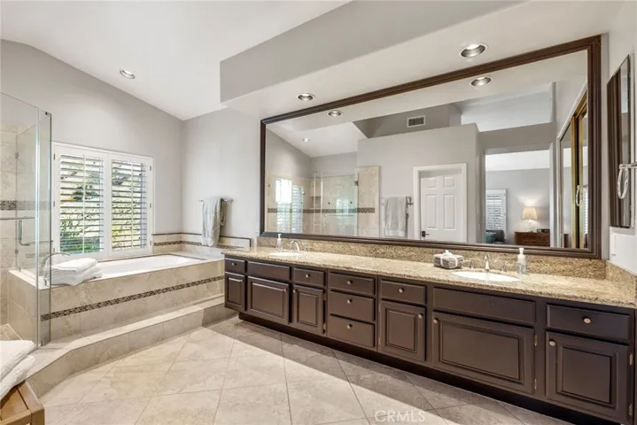 1350 Lupine Hills Drive, Vista, California 92081