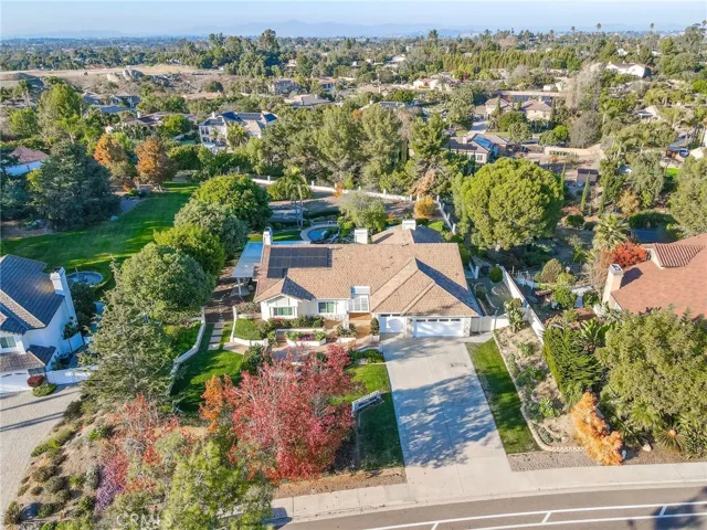 1350 Lupine Hills Drive, Vista, California 92081