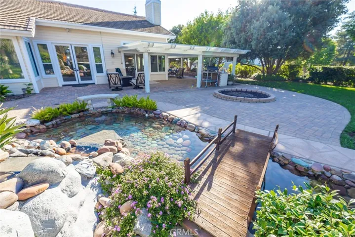 1350 Lupine Hills Drive, Vista, California 92081