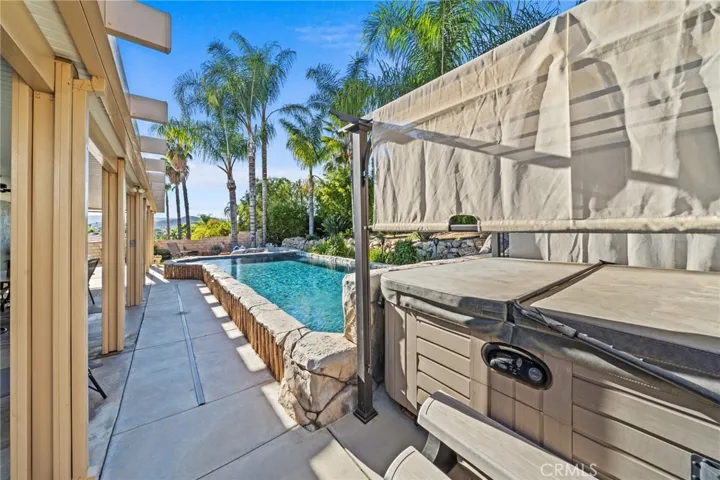 29741 Yellow Gold Drive, Canyon Lake, California 92587