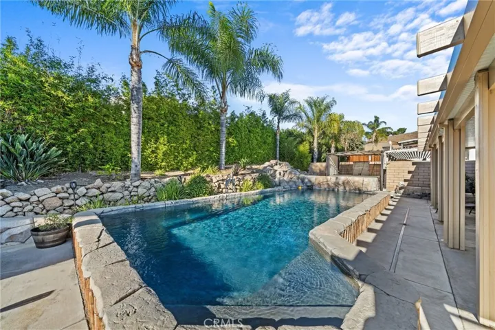 29741 Yellow Gold Drive, Canyon Lake, California 92587