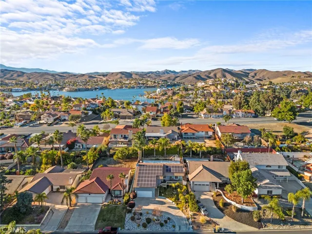 29741 Yellow Gold Drive, Canyon Lake, California 92587