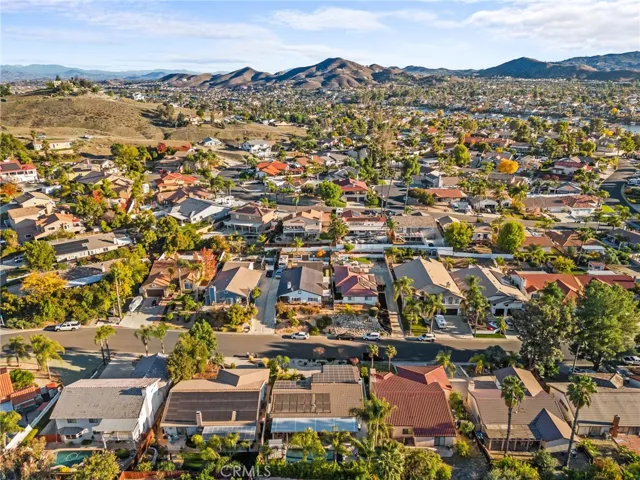 29741 Yellow Gold Drive, Canyon Lake, California 92587