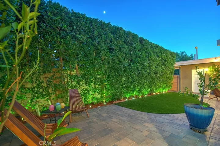 5 Woodland Drive, Irvine, California 92604