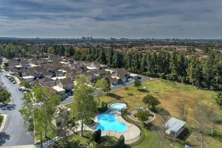 5 Woodland Drive, Irvine, California 92604