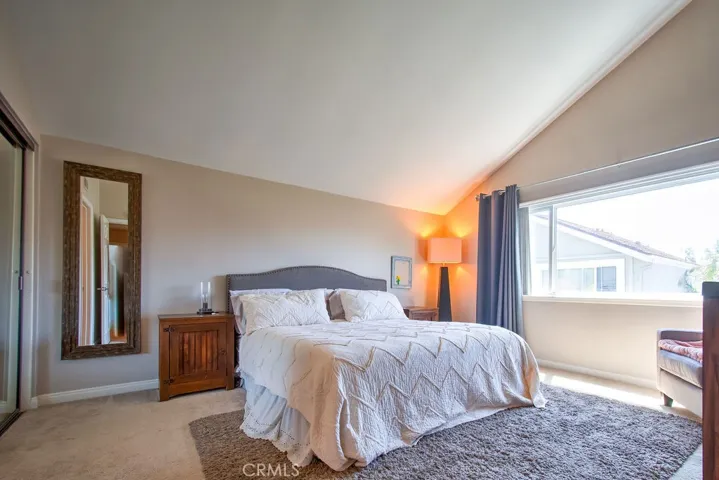 5 Woodland Drive, Irvine, California 92604