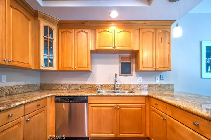 5 Woodland Drive, Irvine, California 92604