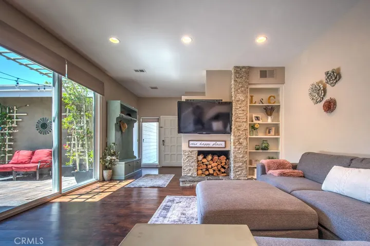 5 Woodland Drive, Irvine, California 92604