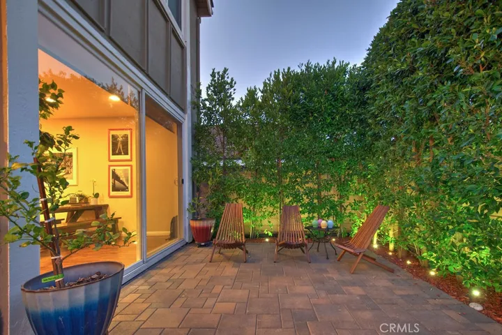 5 Woodland Drive, Irvine, California 92604